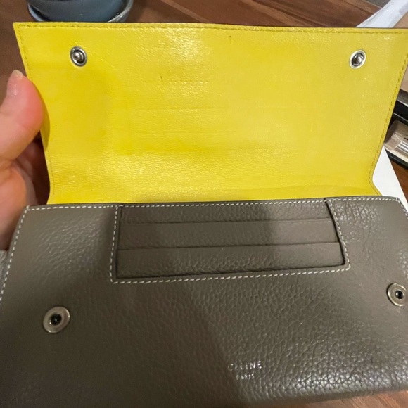 Céline - Large Flap Wallet 💯 authentic - Picture 8 of 15